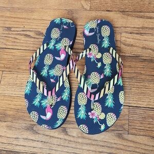 Vera Bradley Navy Toucan Party Flip Flops Size 8
